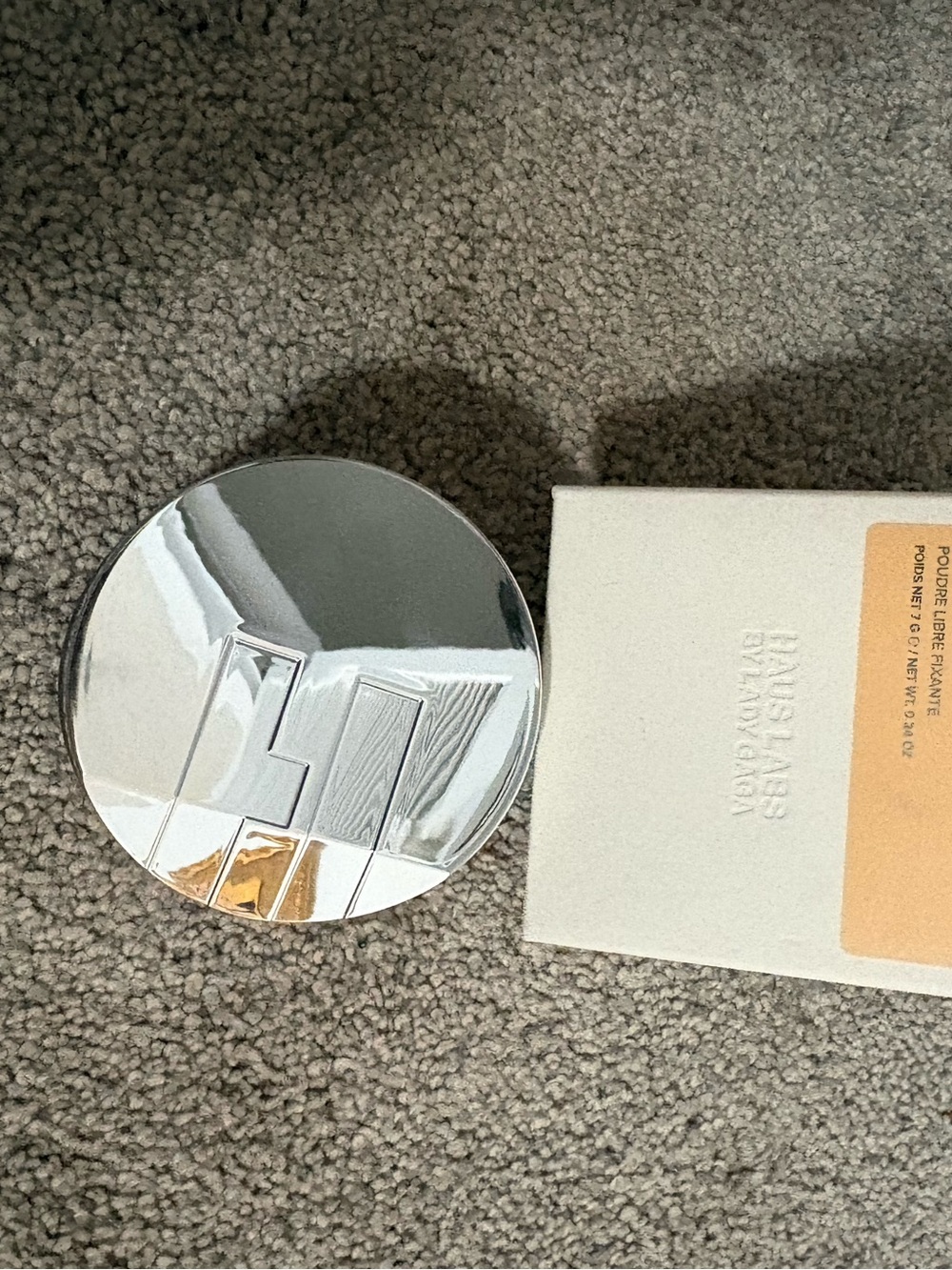 NIB haus labs translucent setting powder